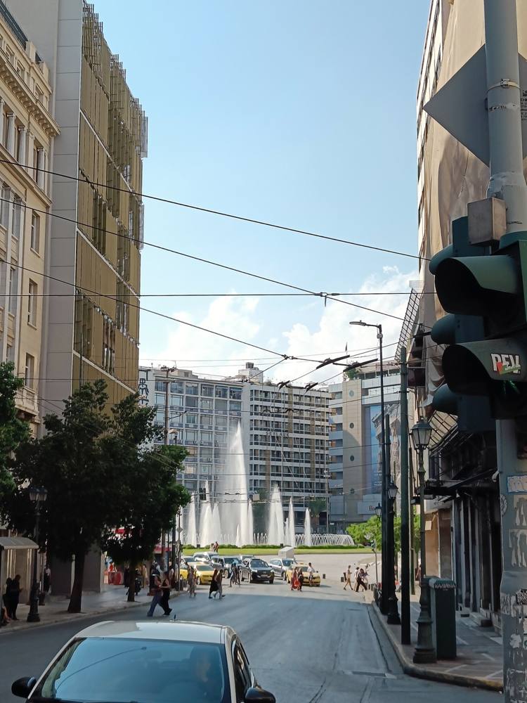 Traffic and fountains at Omonia square